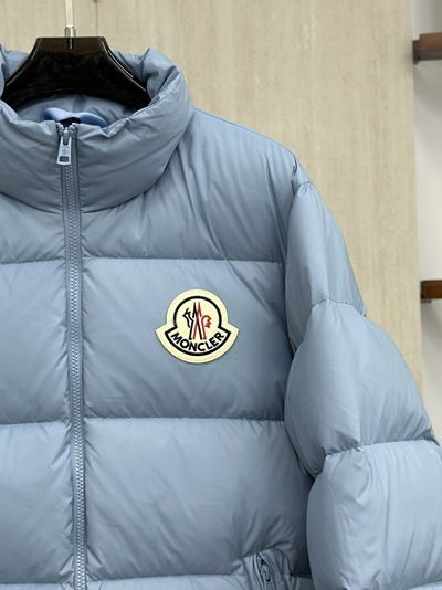 ハイクオリティダウンジャケット角部分ディテール